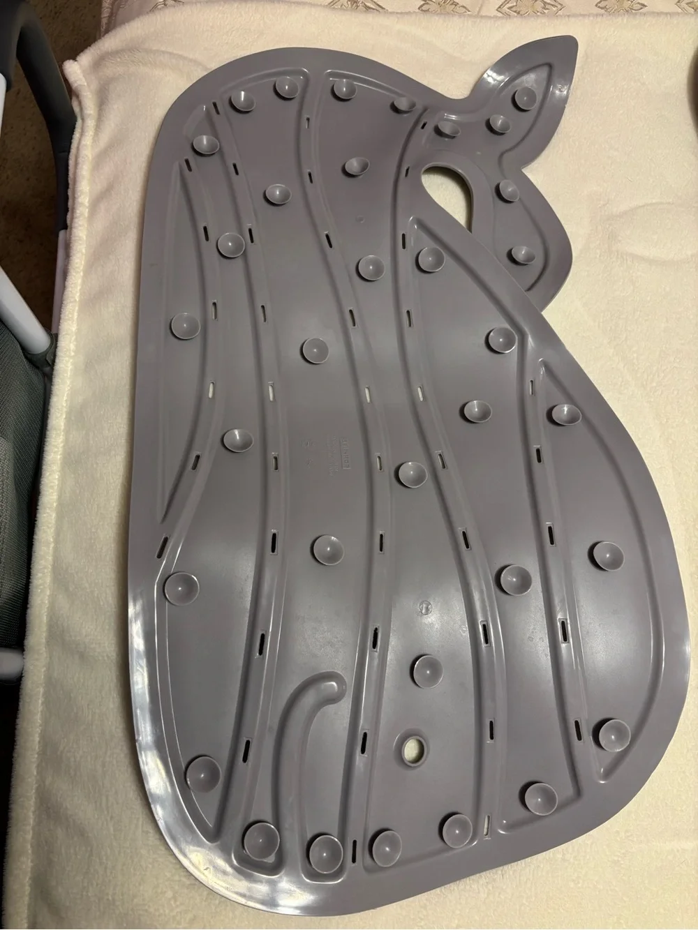 Gray Rubber Bathtub Mat & Facet Cover